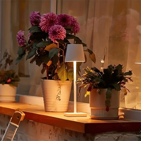 Luminária Touch Viena – Estilo, Versatilidade e Tecnologia em uma Só Peça